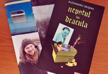 Cronică de Raul Popescu la romanul „Nepotul lui Dracula” de Alexandru Mușina (Aula, 2012)