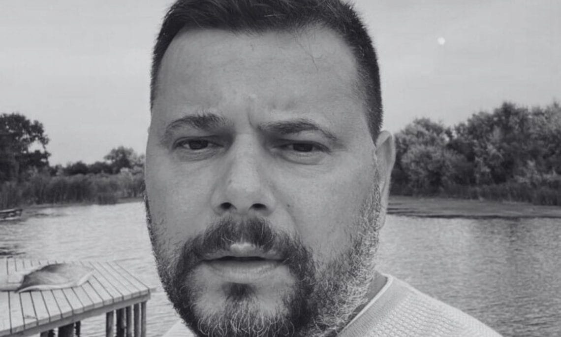 Poeme de Ionuț Manea